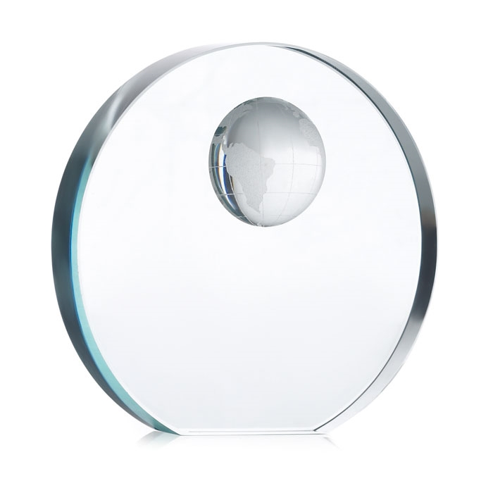 Glazen trofee met wereldbol